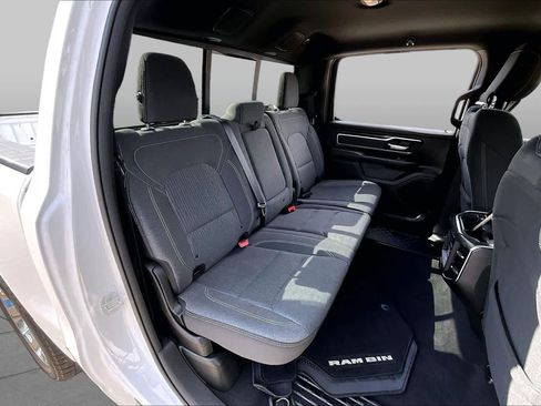 Used 2019 RAM 1500 Big Horn RWD image 20