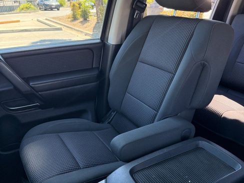 Used 2011 Nissan Titan SV w/ SV Value Truck Pkg image 39