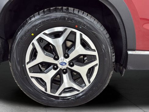 Used 2020 Subaru Forester Premium image 34