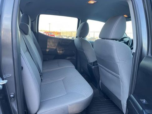 Used 2022 Toyota Tacoma SR image 10