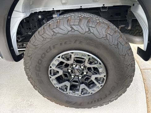 Used 2025 Ford F150 Raptor w/ Equipment Group 803A Raptor R AWD/4WD image 20