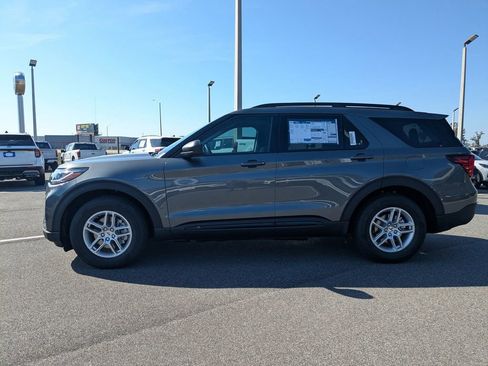 New 2026 Ford Explorer Active w/ Active Comfort Package image 8