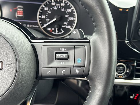 Used 2024 Nissan Pathfinder SL image 26