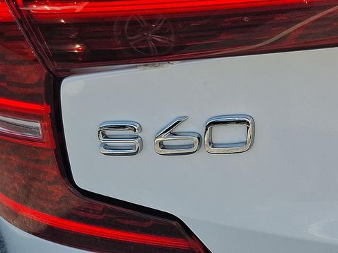 Certified 2025 Volvo S60 B5 Plus AWD/4WD image 29