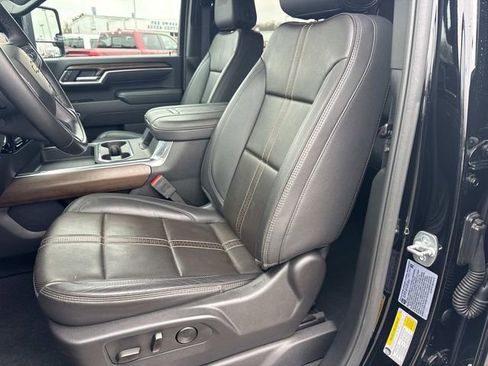 Used 2025 Chevrolet Silverado 3500 High Country w/ Technology Package image 29