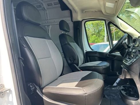 Used 2025 RAM ProMaster 2500 w/ Convenience Group FWD image 23