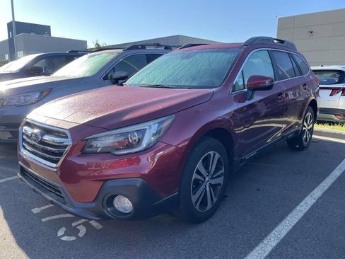 Used 2019 Subaru Outback 2.5i Limited AWD/4WD image 2
