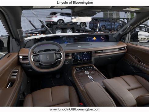 New 2026 Lincoln Navigator Reserve AWD/4WD image 9