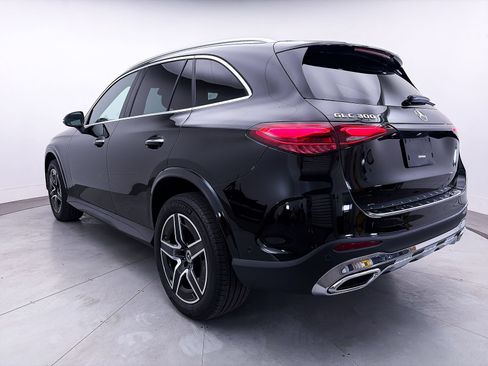 Used 2024 Mercedes-Benz GLC 300 w/ AMG Line image 14