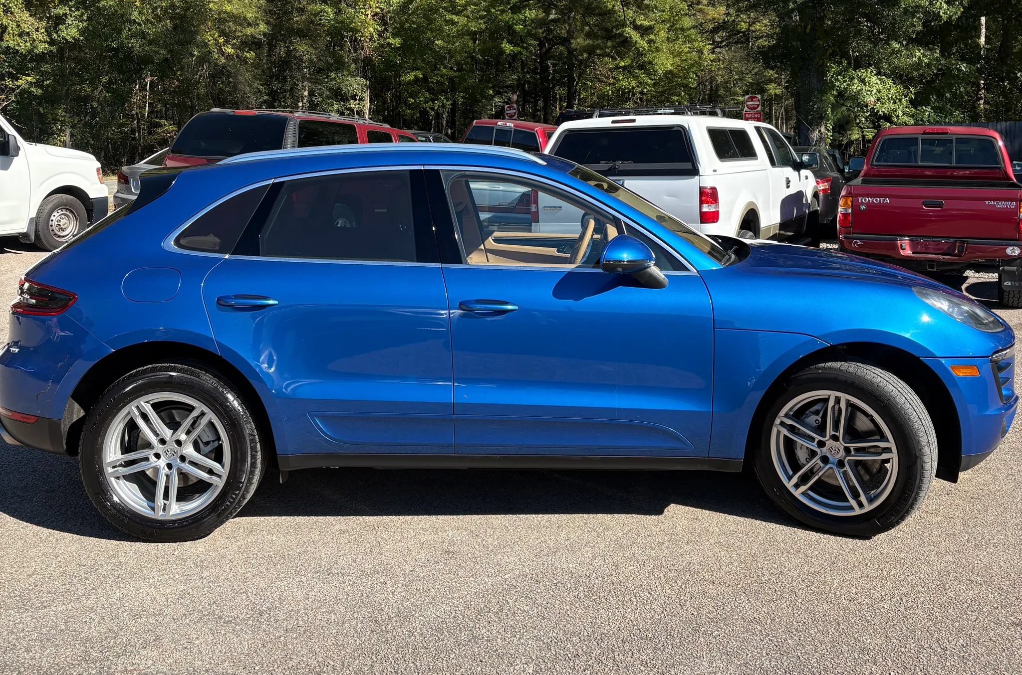 Used 2017 Porsche Macan S AWD/4WD image 6