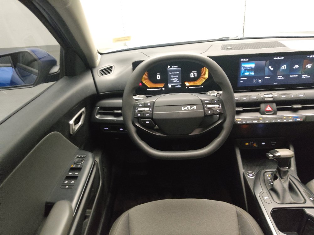 Used 2025 Kia K4 FWD image 22