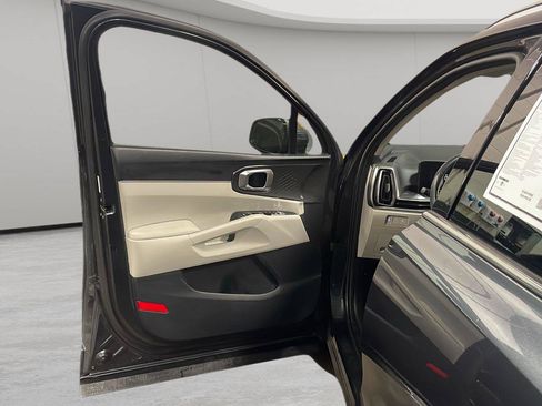Used 2024 Kia Sorento S w/ Panoramic Sunroof Package FWD image 22