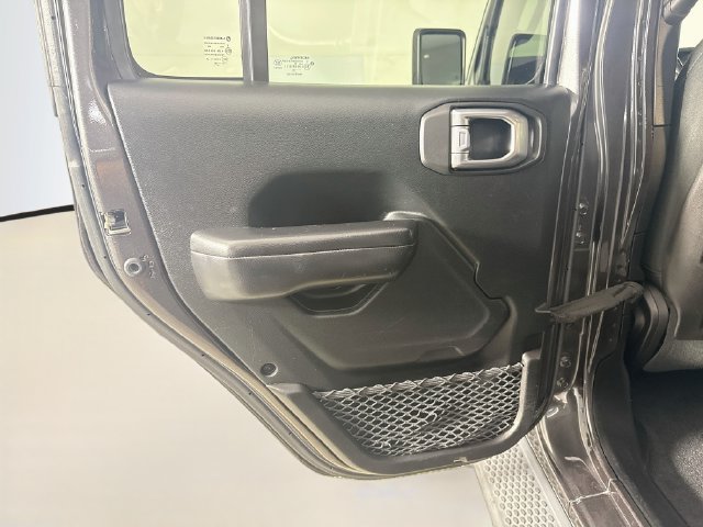 Used 2019 Jeep Wrangler Unlimited Rubicon AWD/4WD image 25
