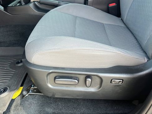 Used 2023 Toyota Tacoma SR5 w/ Technology Package RWD image 16