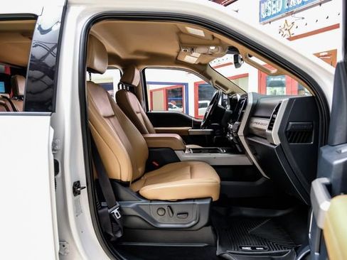 Used 2022 Ford F350 Lariat w/ Lariat Ultimate Package AWD/4WD image 46