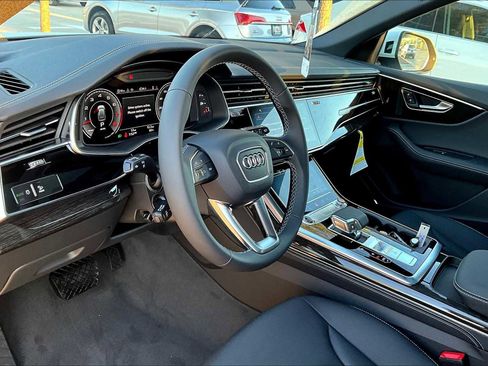 New 2026 Audi Q8 Premium Plus image 8