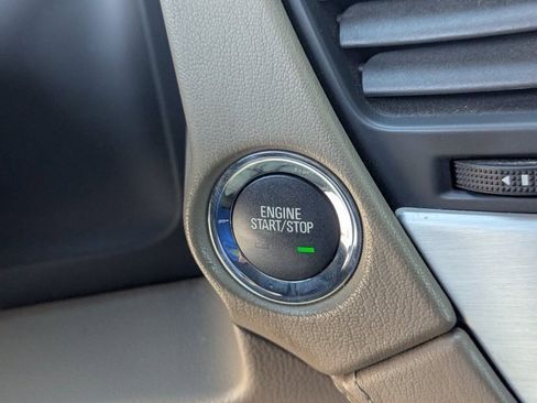 Used 2018 GMC Yukon SLT w/ Premium Edition image 21