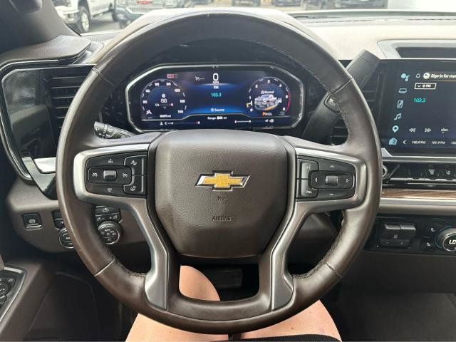 Used 2025 Chevrolet Silverado 2500 LT w/ Convenience Package AWD/4WD image 33