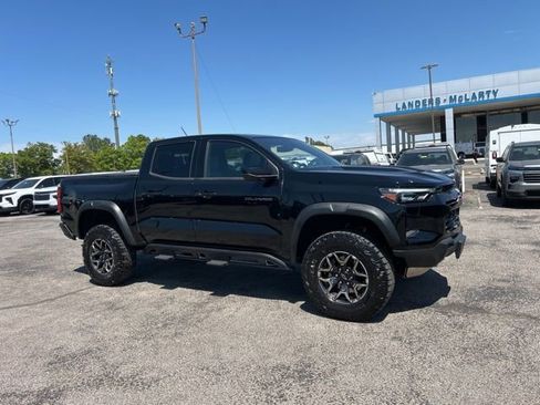 Used 2023 Chevrolet Colorado ZR2 w/ ZR2 Convenience Package III AWD/4WD image 1