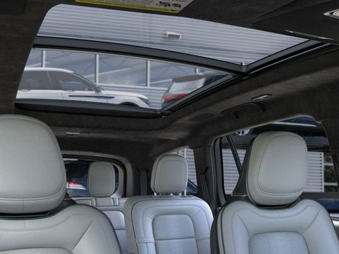 New 2026 Lincoln Aviator Black Label w/ Dynamic Handling Package AWD/4WD image 22