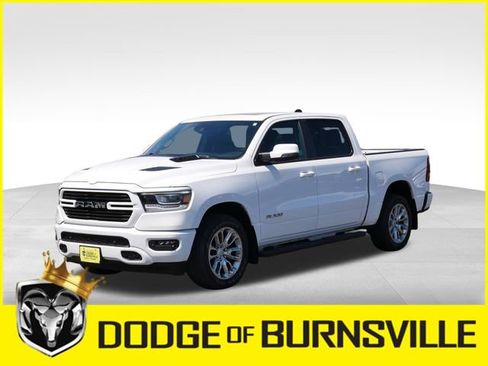 Used 2023 RAM 1500 Laramie AWD/4WD image 3
