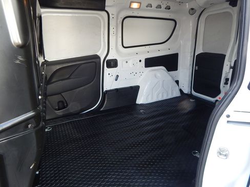 Used 2022 RAM ProMaster City Tradesman image 16