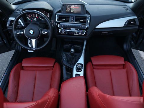 Used 2015 BMW M235i Convertible image 28