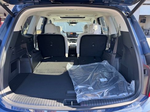 New 2025 Kia Telluride S image 7