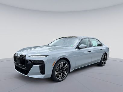 New 2025 BMW 740i xDrive