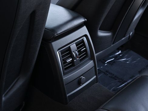 Used 2016 BMW M3 RWD image 33