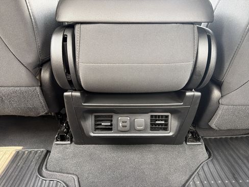 Used 2021 GMC Sierra 2500 SLE w/ SLE Convenience Package AWD/4WD image 29