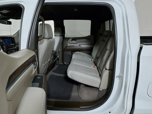 Certified 2024 GMC Sierra 1500 SLT AWD/4WD image 23