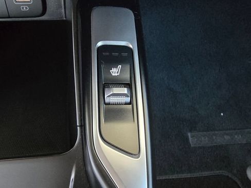 Used 2022 Kia Sorento S FWD image 14