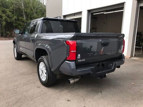 Certified 2025 Toyota Tacoma SR5 image 5