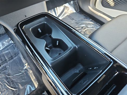 Used 2023 Volkswagen ID.4 S image 24