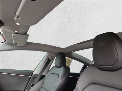 Used 2025 Tesla Model 3 Long Range AWD/4WD image 13