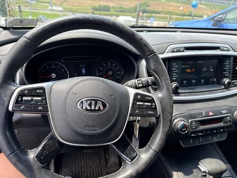 Used 2019 Kia Sorento AWD w/ Option Group 020 image 4