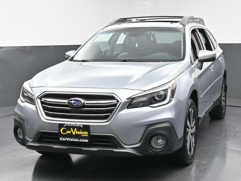 Used 2018 Subaru Outback 2.5i Limited image 7