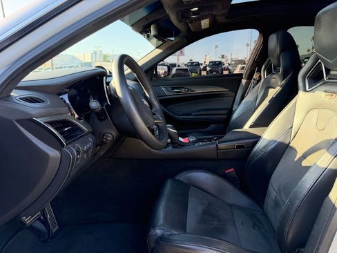 Used 2018 Cadillac CTS V w/ Carbon Fiber Package image 5