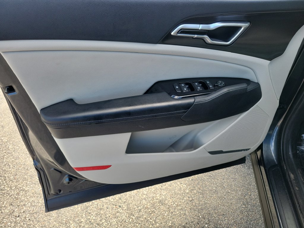 Certified 2024 Kia Sportage EX FWD image 20