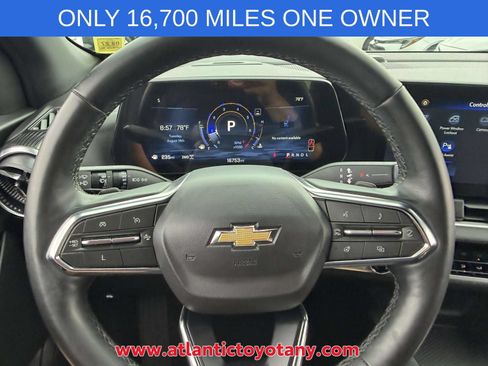 Used 2025 Chevrolet Equinox LT w/ Safety and Technology Package AWD/4WD image 8