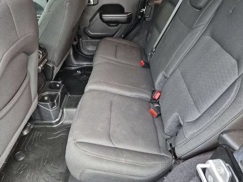 Used 2021 Jeep Wrangler Unlimited Sport AWD/4WD image 24