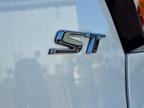 Certified 2023 Buick Encore GX Select w/ Sport Touring Package FWD image 29