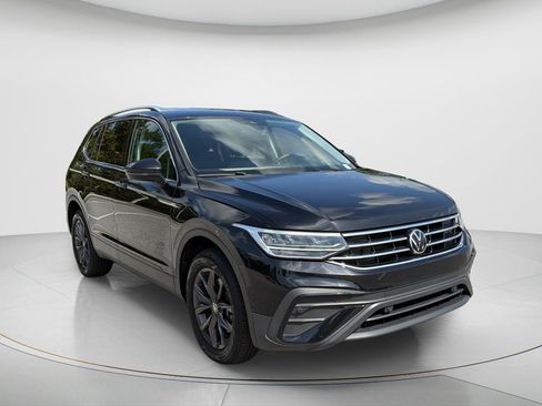 Used 2024 Volkswagen Tiguan SE FWD image 7