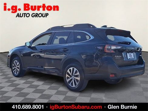 Used 2025 Subaru Outback Premium image 4