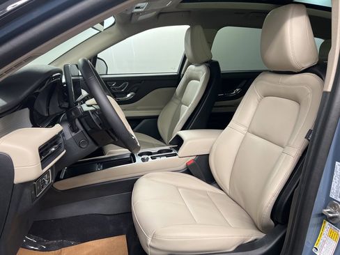 Used 2026 Lincoln Corsair Premiere image 28