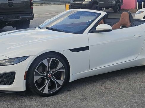 Used 2023 Jaguar F-TYPE Convertible image 17