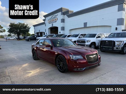 Used 2019 Chrysler 300 S RWD image 1