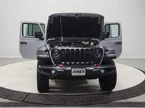 Used 2023 Jeep Gladiator Rubicon w/ LED Lighting Group AWD/4WD image 10