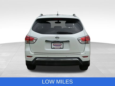 Used 2015 Nissan Pathfinder SV FWD image 11